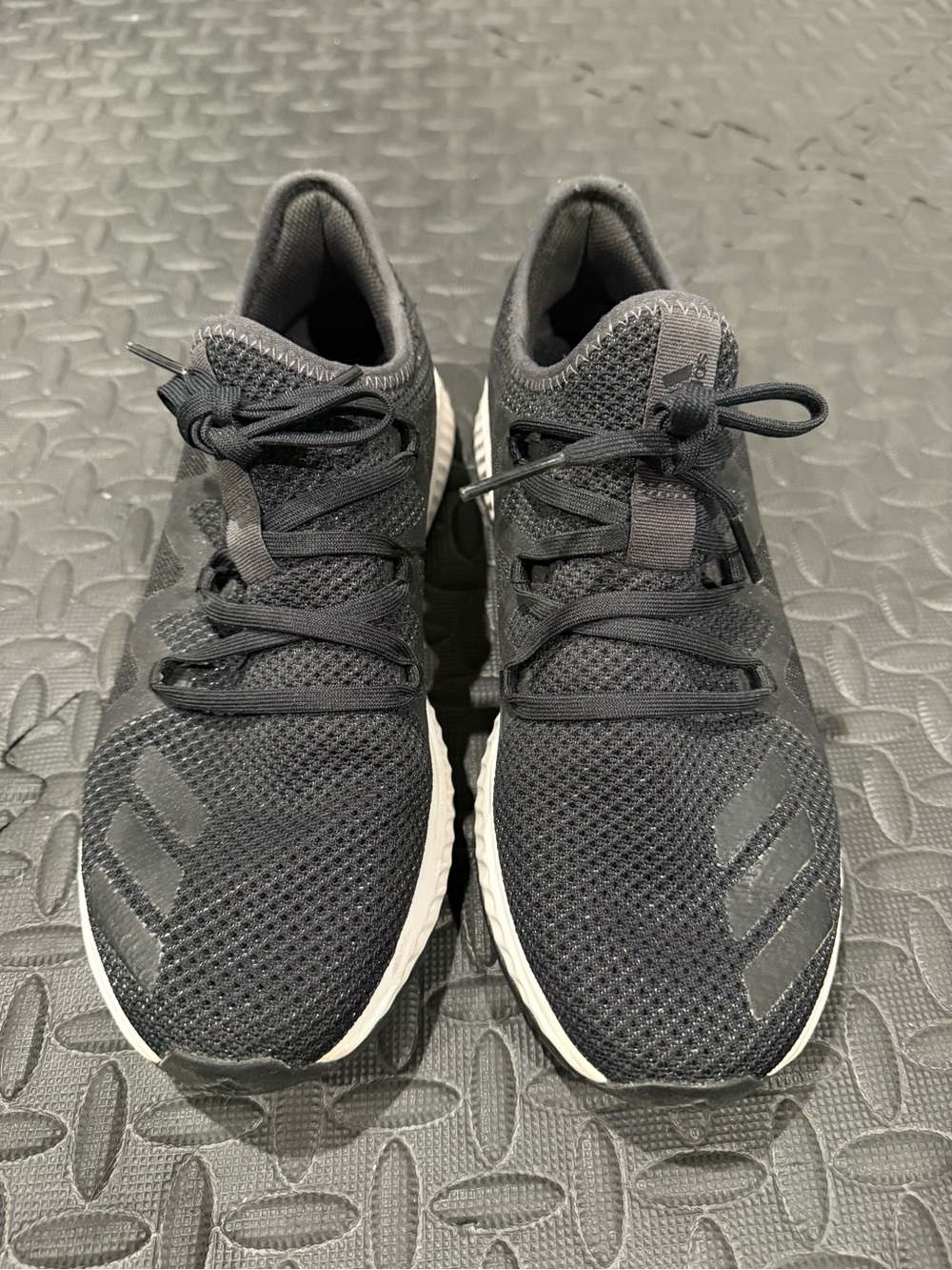Adidas - Manazero, Men’s Size 8 (Black & White)